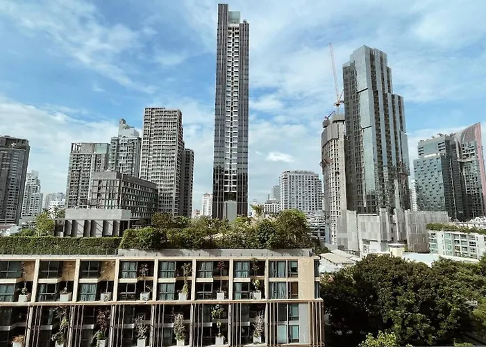 Luxurious 1-bedroom Near Bts Thonglor, 公寓